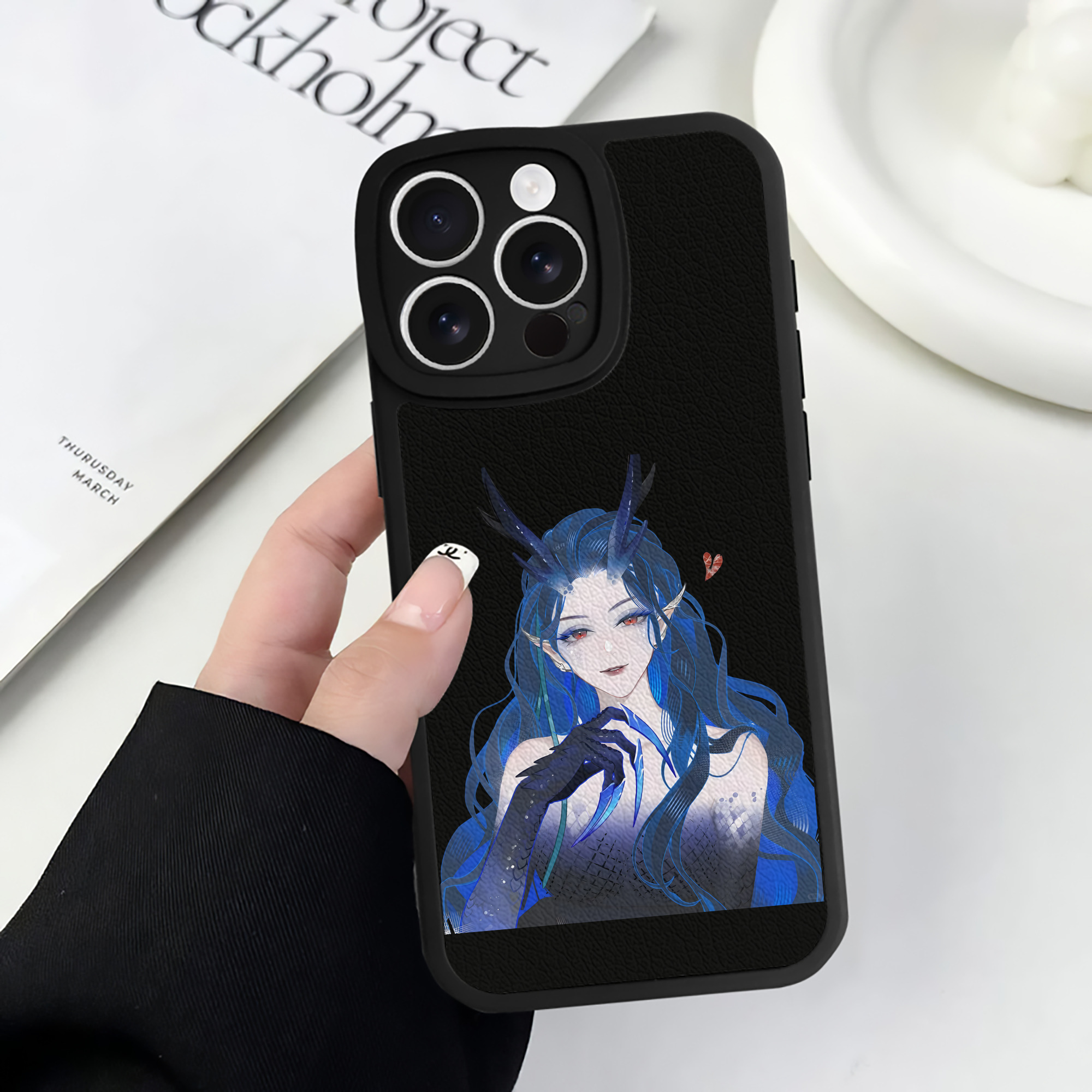 （画像用） Ne Zha 2 ナタ 魔童の大暴れ 【iPhone 16シリーズ対応】シリコンスマホケース（レザー調） 材質：シリコン